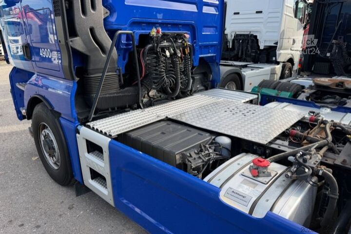 Standard trekkvogn MAN TGS 18.500 4x4 HD 2kreishydraulik
