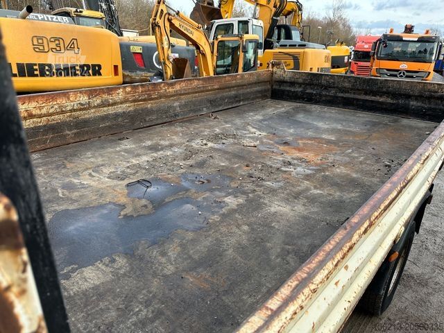 Tovornjak prekucnik MAN L2000 9.163