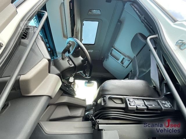 Standard dragbil Scania R 450 A4x2NB RETARDER DIFF-L FULL AIR LED SMART2