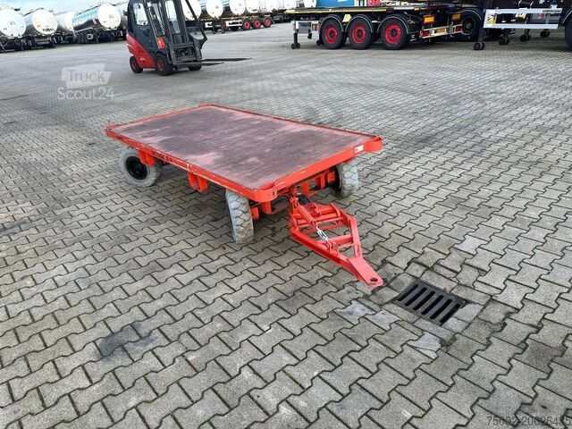 Caminhão plataforma Mafi stack of 2x double-steered and connectable heav...