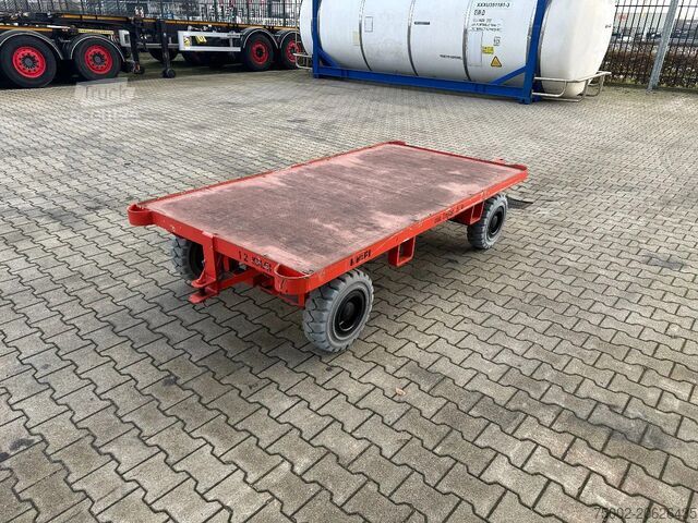 Caminhão plataforma Mafi stack of 2x double-steered and connectable heav...