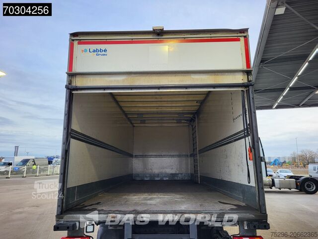 Kuffert Mercedes Atego 1318 4X2 13.5tonner Automatic 1500kg Lade...