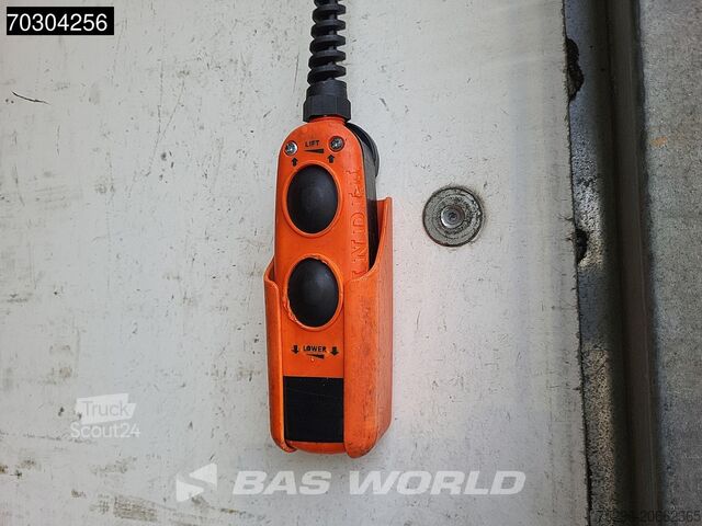 Kuffert Mercedes Atego 1318 4X2 13.5tonner Automatic 1500kg Lade...