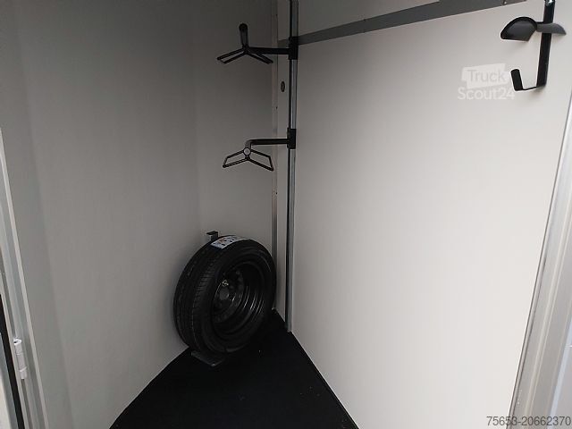 Príves pro kone Cheval Liberté großer begehbarer Sattelraum im Maxi2 Diagonal