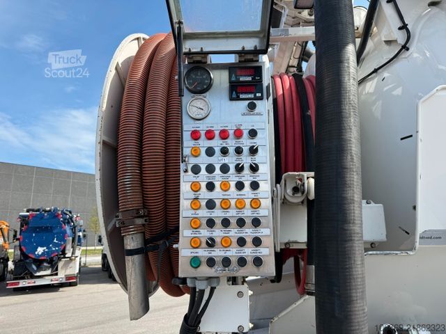 Φορτηγό δεξαμενή κενού SCANIA P450 8x4*4 Hvidtved Larsen FlexLine 412 PED