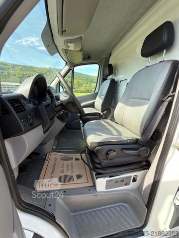 Рефрижераторний фургон VOLKSWAGEN CRAFTER TIEFKÜHLKOFFER+AGREGAT*2016*1HAND*EURO5*
