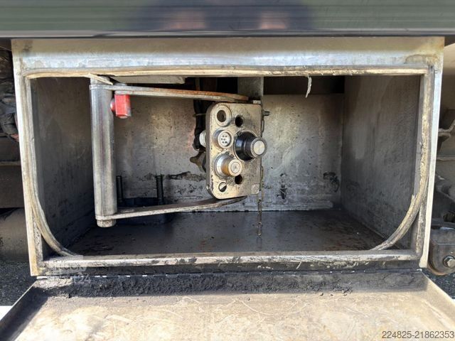 Рефрижераторний фургон VOLKSWAGEN CRAFTER TIEFKÜHLKOFFER+AGREGAT*2016*1HAND*EURO5*
