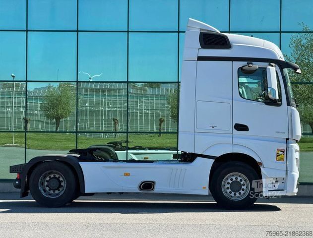 Standaard trekker MERCEDES-BENZ Actros 1845 LEAF - AIR PTO + HYDRAULICS TOP COND