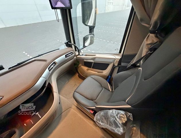 Camion frigorifique DAF XG+ 530 FAR 6X2 50 CC COMI CARRIER TRS ICELAND 2