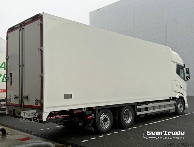 Camion frigorifique DAF XG+ 530 FAR 6X2 50 CC COMI CARRIER TRS ICELAND 2
