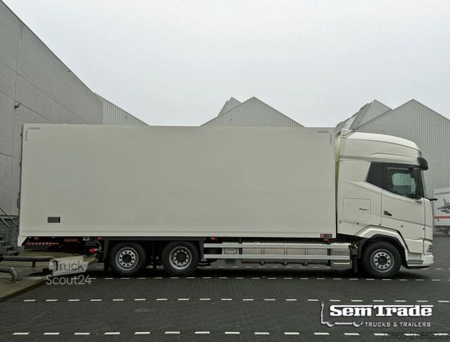 Camion frigorifique DAF XG+ 530 FAR 6X2 50 CC COMI CARRIER TRS ICELAND 2