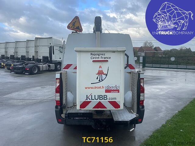 Kaldırma platformu Renault Master Hoogtewerker