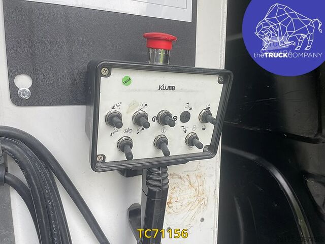 Plate-forme de levage Renault Master Hoogtewerker