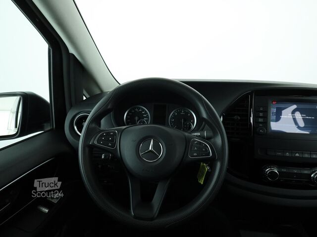 Kleinbus Mercedes-Benz Vito 119 CDI 4x4 Tourer SELECT Lang AHK AUT Kam.
