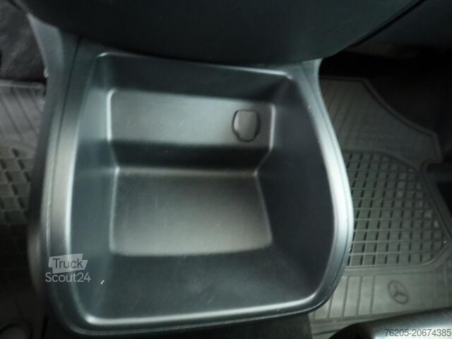 Kleinbus Mercedes-Benz Vito 119 CDI 4x4 Tourer SELECT Lang AHK AUT Kam.