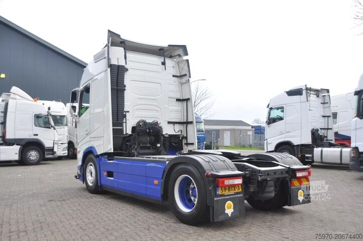 Standartinis-SZM Volvo FH 460 4x2 2023 iShift iParkCool VDS