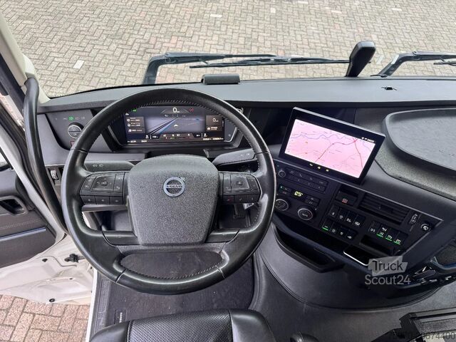 Standartinis-SZM Volvo FH 460 4x2 2023 iShift iParkCool VDS