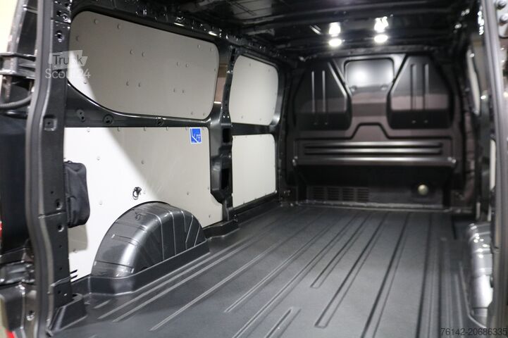 Fourgonnette Ford E-Transit Custom 340 L2 H1 Limited 65 kWh 218pk...