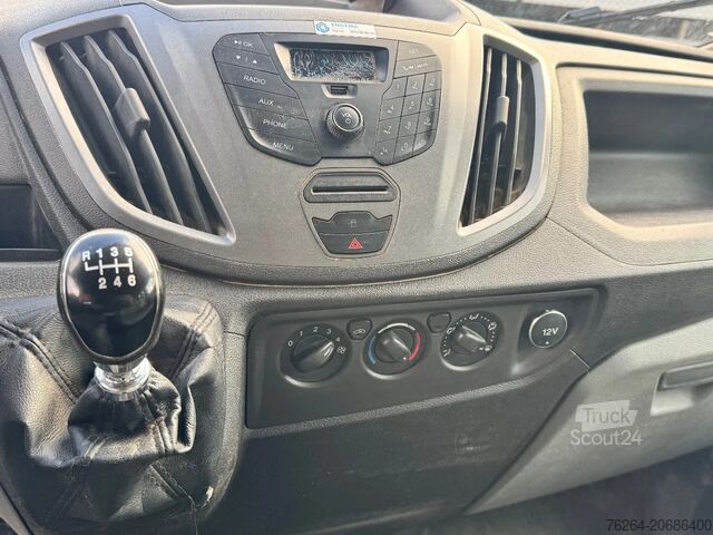 Furgão de caixa Ford TRANSIT DUBBEL CABINE 2.2 92KW EURO5b