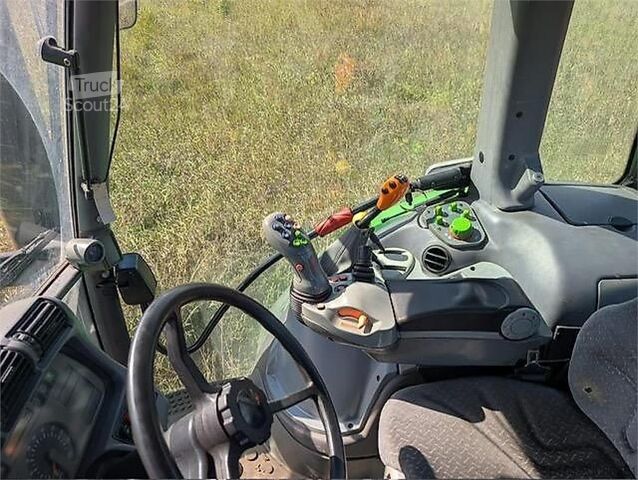  Deutz-Fahr M 650 mit FH+FZW