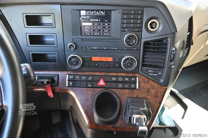 Kühlkoffer-LKW Mercedes-Benz Actros 2545 E6 T1200R Rohrbahnen LBW Lift Lenk