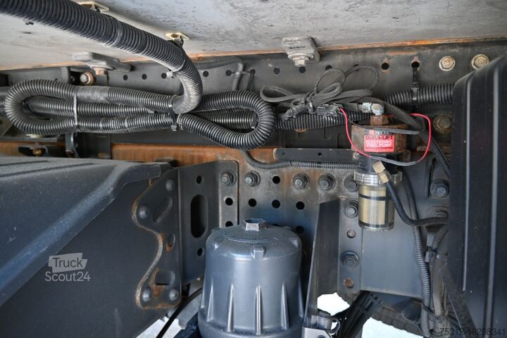 Kühlkoffer-LKW Mercedes-Benz Actros 2545 E6 T1200R Rohrbahnen LBW Lift Lenk