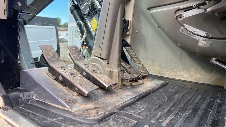 Excavateur mobile Terex-Schaeff TW 95 Yanmar