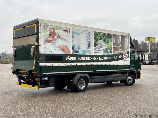 Camión plataforma con toldo Atego 1523 L