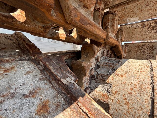 Grävmaskin med larvband Caterpillar 330FL