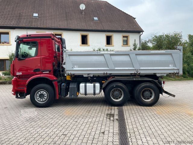 Kipper LKW MERCEDES-BENZ Arocs 2648 6x4 BB Dautel Bordmatik Retarder Shz