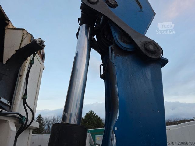 Camion scarrabile VOLVO FE 320 6x2/4 Abroller mit Cont. + Kran HMF 1820