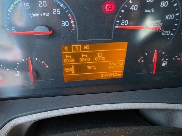 Camion scarrabile VOLVO FE 320 6x2/4 Abroller mit Cont. + Kran HMF 1820