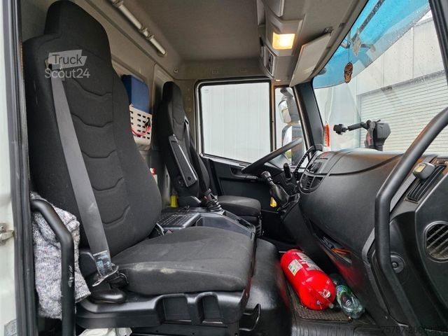 Фургон-шторник IVECO 80-220 Eurocargo, Gardine, ladebordwand