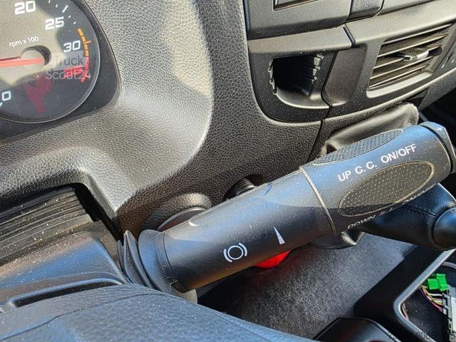 Samochód dostawczy z plandeką IVECO 80-220 Eurocargo, Gardine, Ladebordwand, 1.Hand