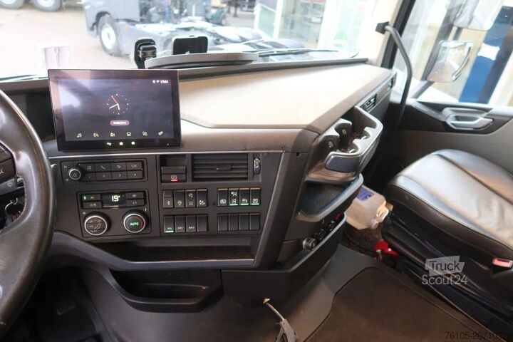 Standard-SZM Volvo FH FH 500 Globetrotter Full Air suspension.