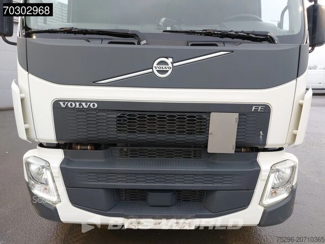 Box body Volvo FE 320 FE 4X2 19.5tonner Comfort cab 2000kg Lad...