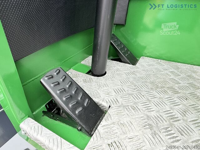 Four-way forklift Combilift C4500 DIESEL DUPLEX WIDE FORK POSITIONER