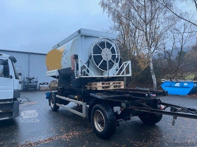 LKW mit Tankaufbau 13.100 Liter Willig Tankaufbau + 2xSchlauchhaspe