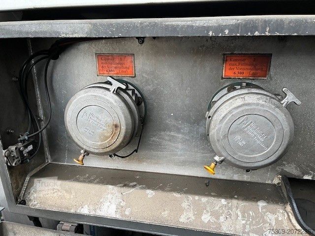 LKW mit Tankaufbau 13.100 Liter Willig Tankaufbau + 2xSchlauchhaspe