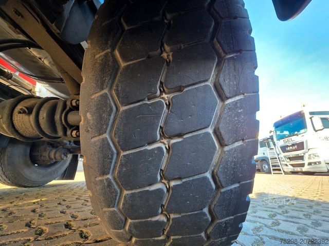 Tankoplegger KÄSSBOHRER STB / ADR Typ AT und FL / Lift / BITUMEN !!!!