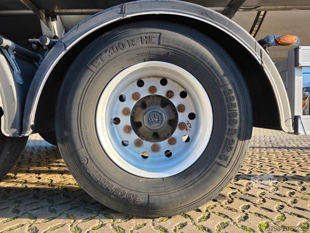 Tankoplegger KÄSSBOHRER STB / ADR Typ AT und FL / Lift / BITUMEN !!!!