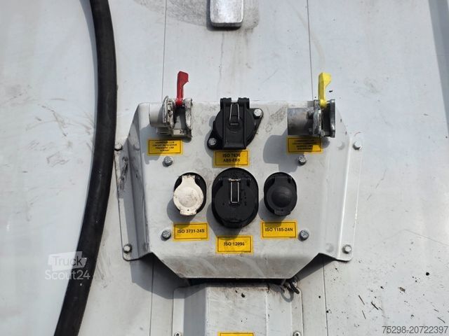 Auflieger mit Walkingfloor STAS S300ZX /ADR Typ EX II, FL, OX, AT / 2 Liftachsen