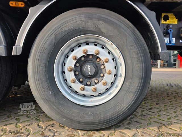 Auflieger mit Walkingfloor STAS S300ZX /ADR Typ EX II, FL, OX, AT / 2 Liftachsen