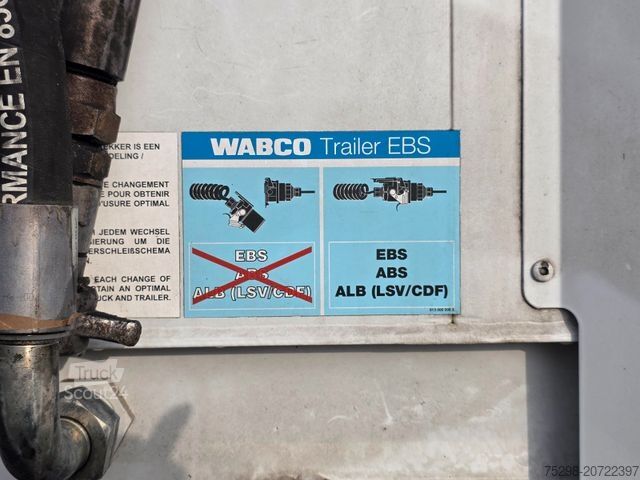 Auflieger mit Walkingfloor STAS S300ZX /ADR Typ EX II, FL, OX, AT / 2 Liftachsen