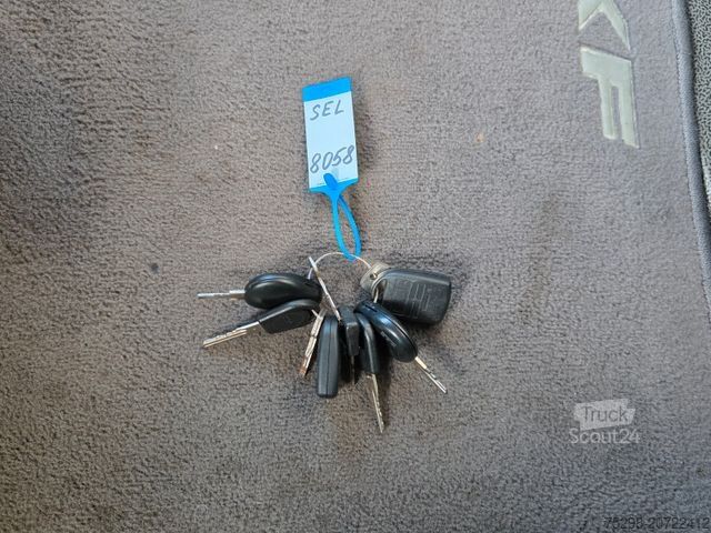 Volumen SZM DAF XF 105.460 / ZF Intarder / Standklimaanlage