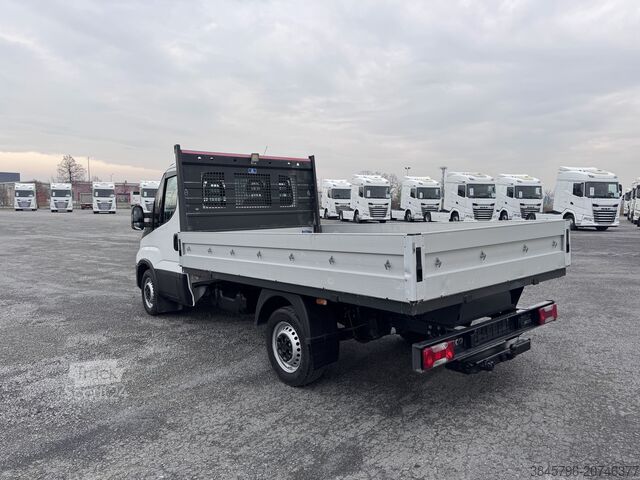 Furgão com caixa de carga IVECO DAILY 35S14