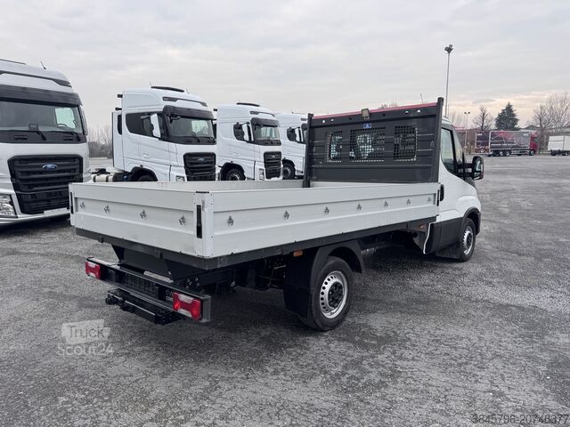 Furgão com caixa de carga IVECO DAILY 35S14