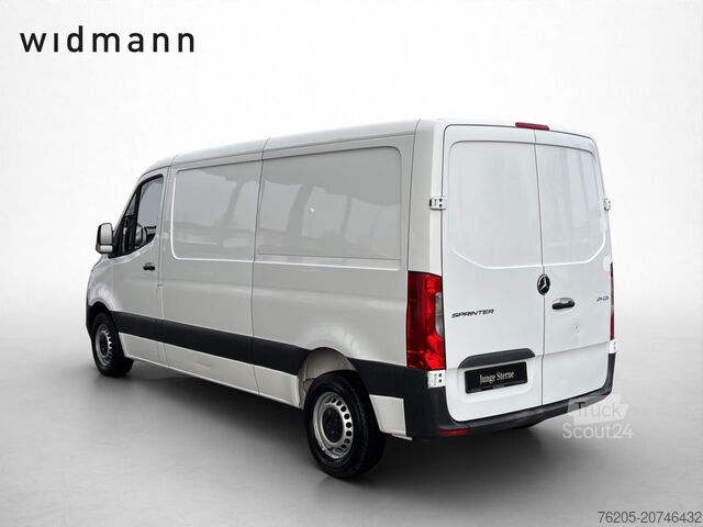 Furgon blaszak Mercedes-Benz Sprinter 211 CDI Kasten Standard