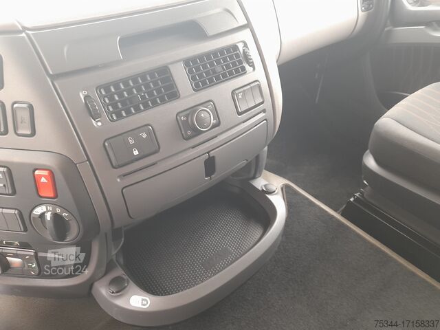 Standart traktör DAF XF 480