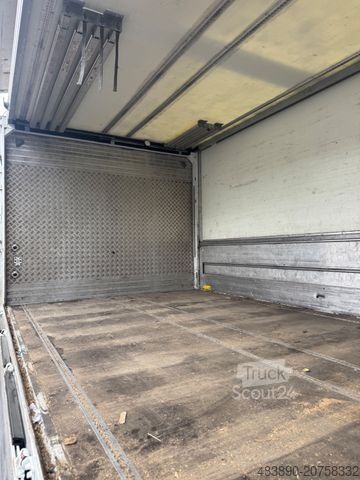 Dzērienu kravas automašīna MITSUBISHI Canter 9C18/LBW/2xAHK/B-B/Top-Zustand